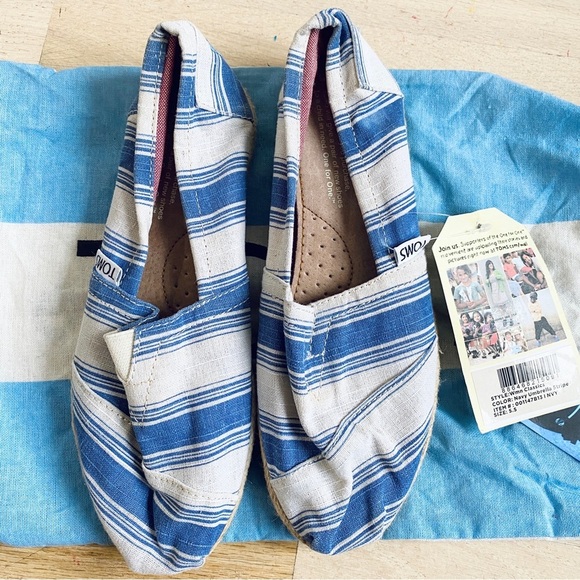 NEW Toms shoe - Picture 4 of 4